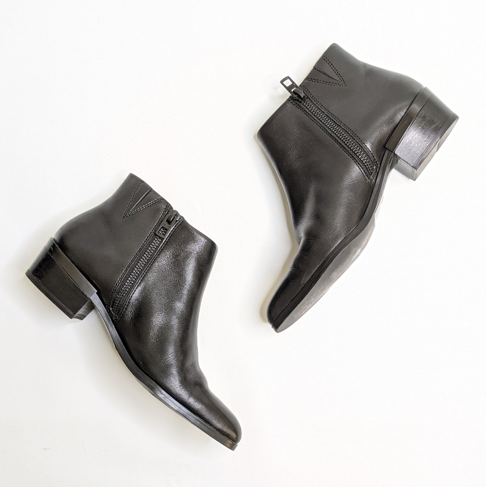 Coach Montana Boots Black Leather - size 5